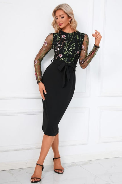 Robe Moulante Noire Élégante - gallery 5