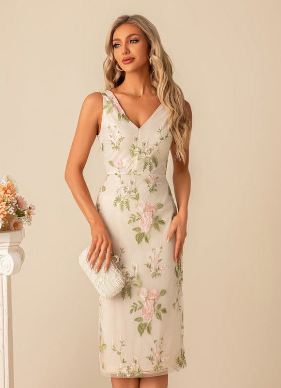 Robe Moulante Fleurie Beige