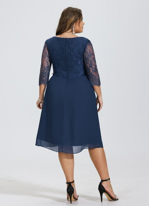 Robe Moulante Cocktail En Dentelle - gallery 7