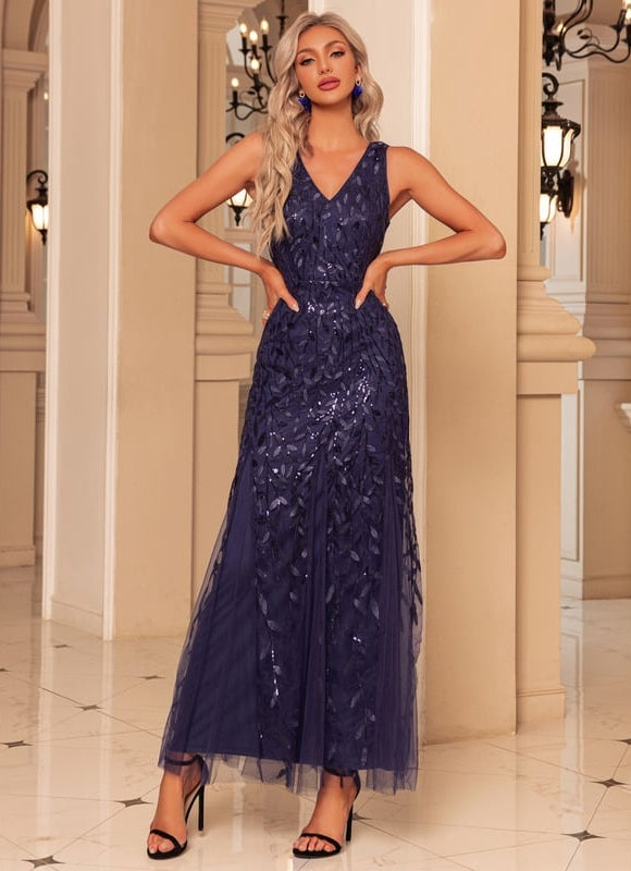 Robe Moulante Avec Voile
