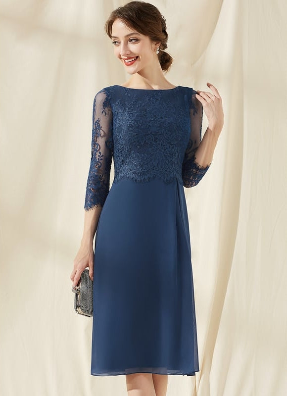 Robe Moulante Cocktail En Dentelle - gallery 1