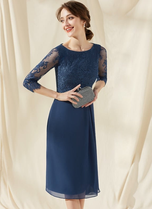 Robe Moulante Cocktail En Dentelle - gallery 3