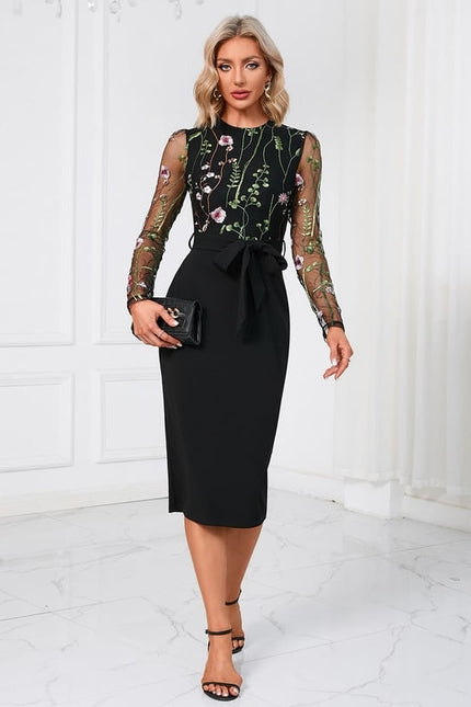 Robe Moulante Noire Élégante
