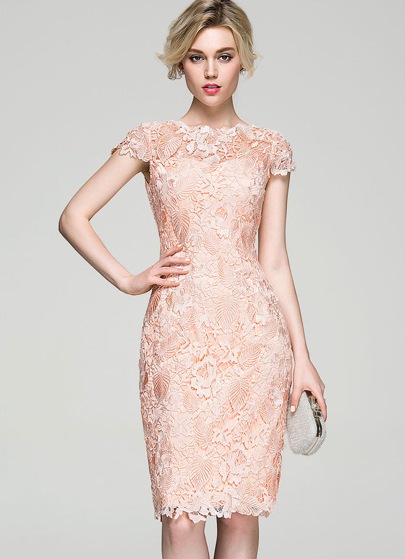 Robe Courte Moulante Dentelle