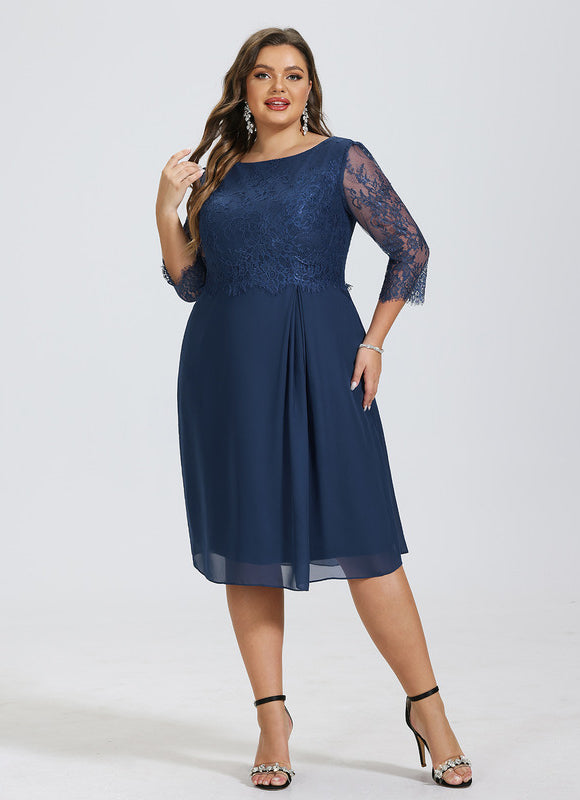Robe Moulante Cocktail En Dentelle - gallery 6
