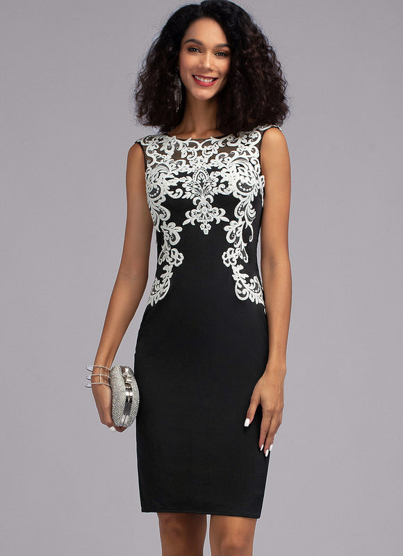 Robe Moulante Noire Brodée