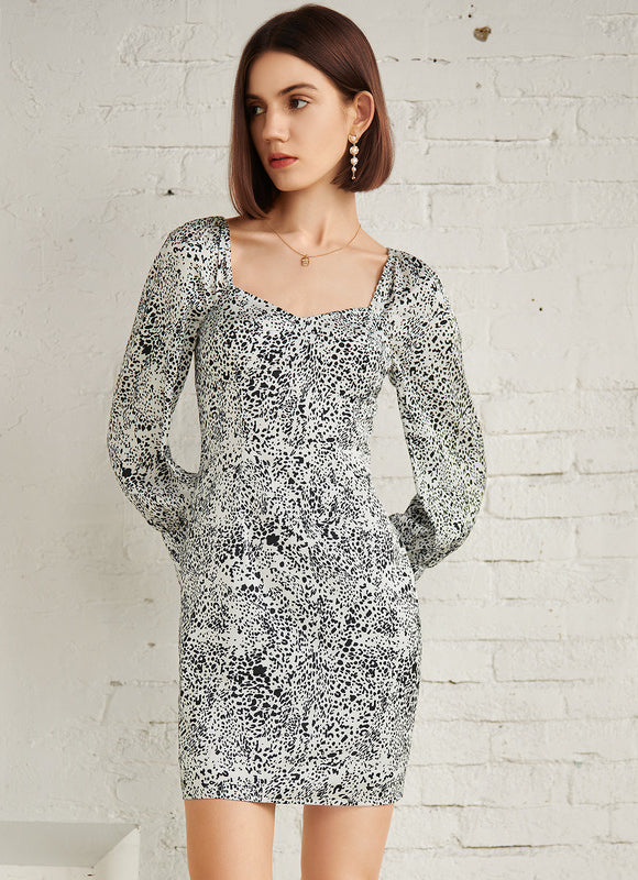 Robe Moulante À Motifs Abstraits